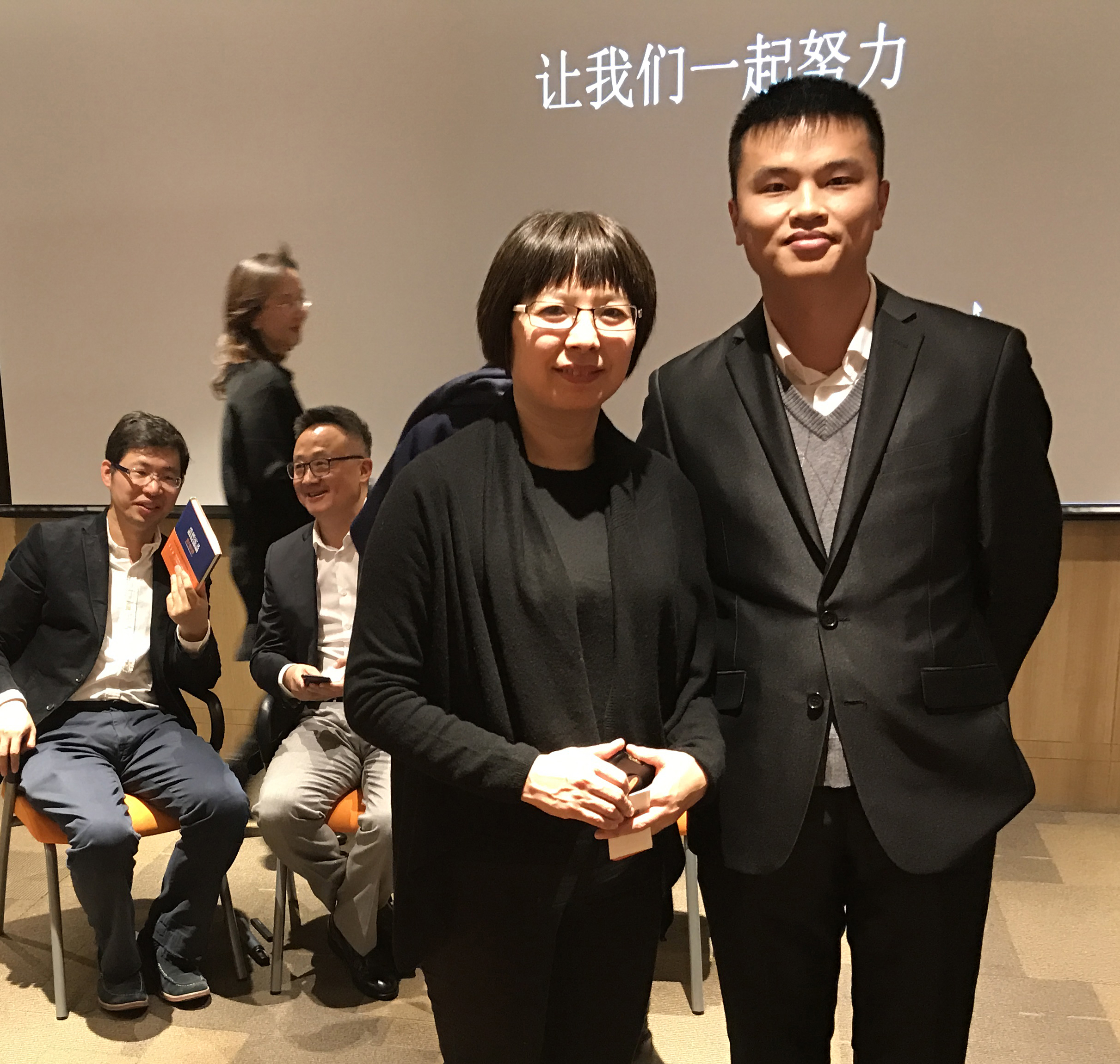 <strong>明晰而长期的SEO网站</strong>